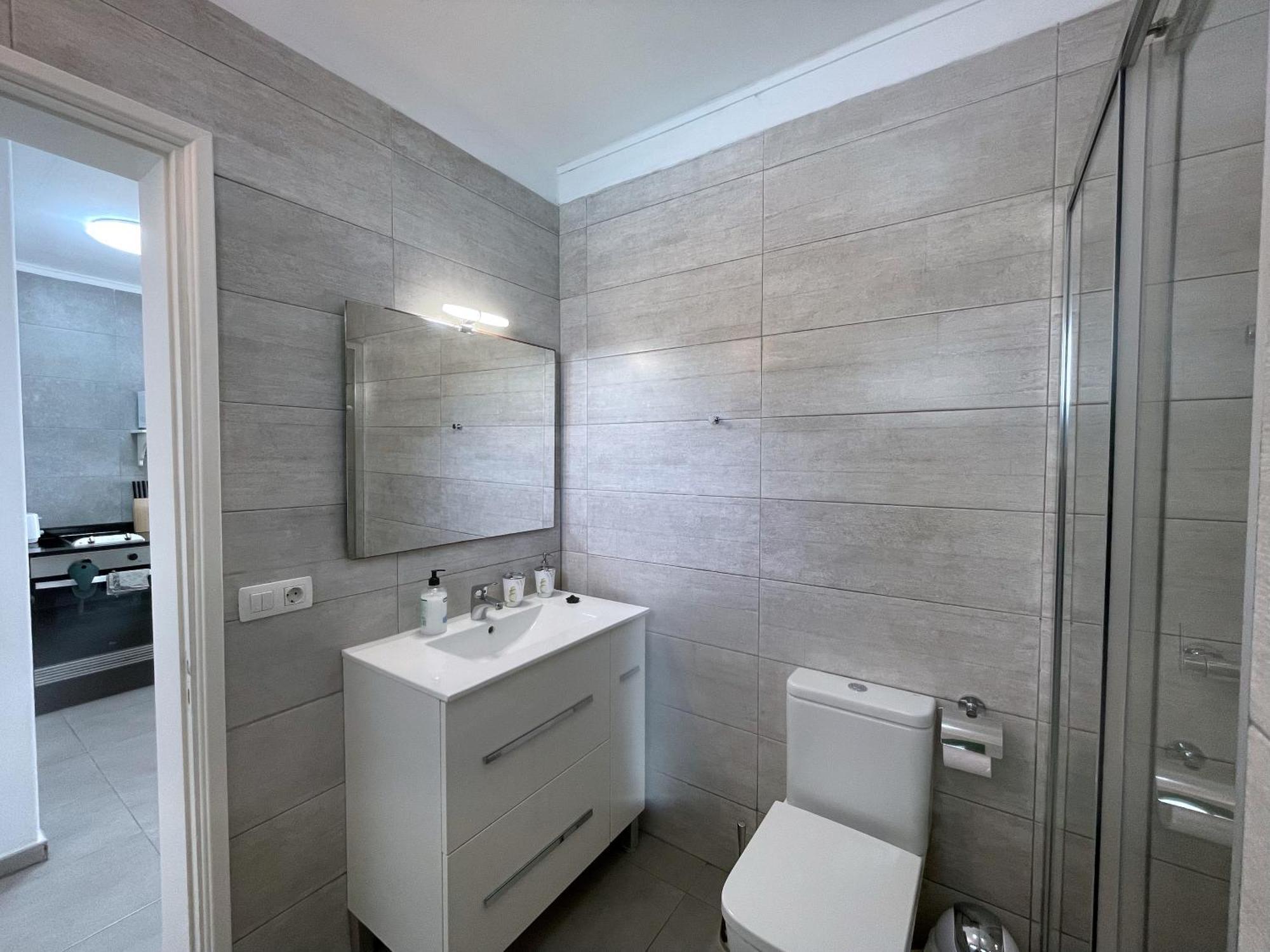 Apartament Floor Ocean Views Lanzamar - Renovated Gem With A Sunny, Private Terrace & Elevator & Pool - Puerto Del Carmen