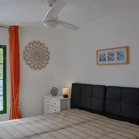 Top Floor Ocean Views Lanzamar - Renovated Gem With A Sunny, Private Terrace & Elevator & Pool - Puerto Del Carmen Puerto del Carmen  Exterior photo