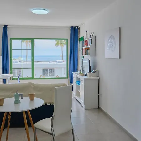 Top Floor Ocean Views Lanzamar - Renovated Gem With A Sunny, Private Terrace & Elevator & Pool - Puerto Del Carmen Puerto del Carmen  Exterior photo