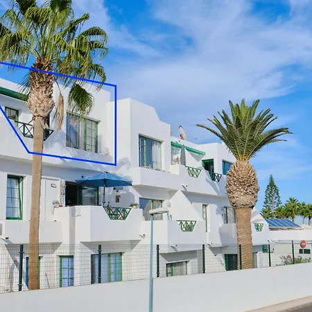 Top Floor Ocean Views Lanzamar - Renovated Gem With A Sunny, Private Terrace & Elevator & Pool - Puerto Del Carmen Puerto del Carmen  Exterior photo