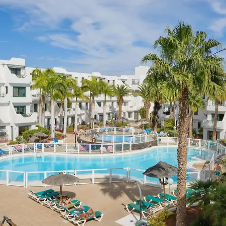 Top Floor Ocean Views Lanzamar - Renovated Gem With A Sunny, Private Terrace & Elevator & Pool - Puerto Del Carmen Puerto del Carmen  Exterior photo