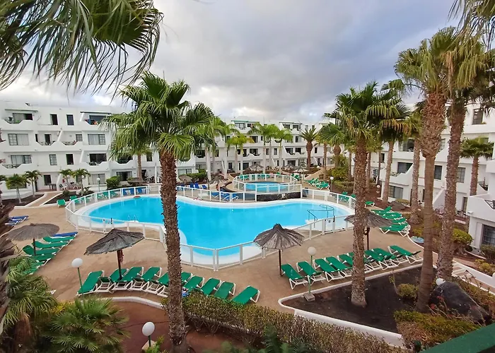 Top Floor Ocean Views Lanzamar - Renovated Gem With A Sunny, Private Terrace & Elevator & Pool - Puerto Del Carmen